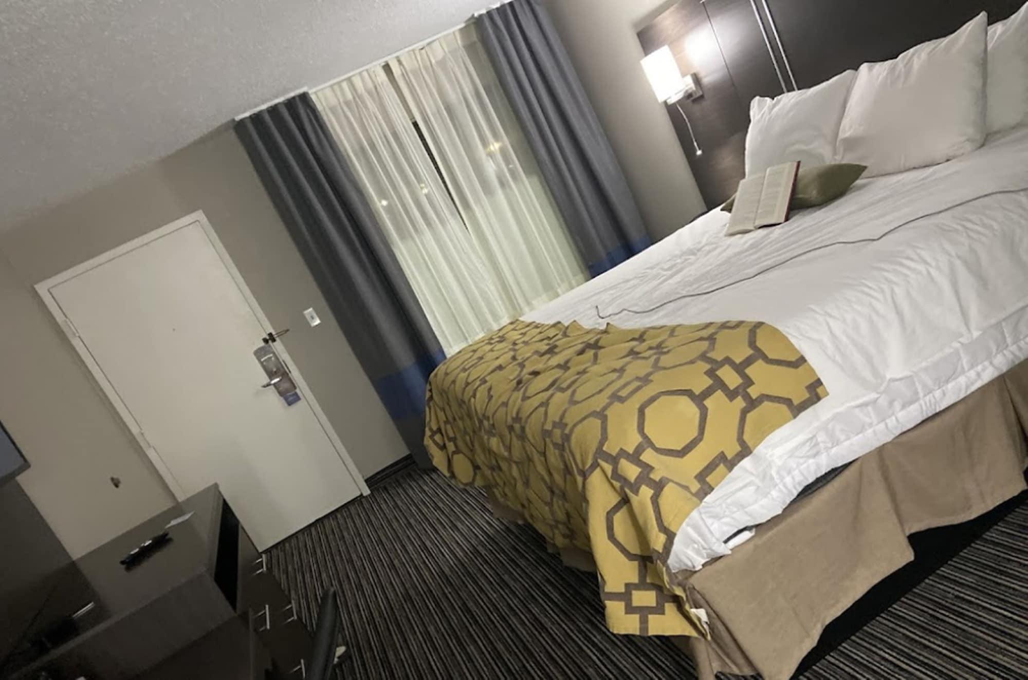 Baymont By Wyndham Topeka Ngoại thất bức ảnh